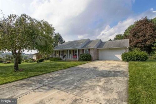 91 Kimberly Dr, Hanover, PA 17331-9487