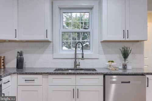 975 Salisbury Ct, Lancaster PA  17601-5163 exterior