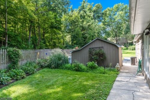 134 Andover Sparta Rd, Fredon, NJ 07860-9757