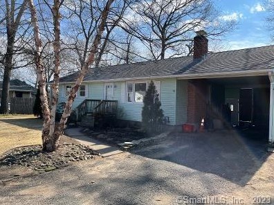 17 Ledyard Rd, Windsor Locks, CT 06096-1709