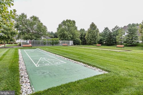 124 Copperfield Dr, Trenton NJ  08648-2583 exterior