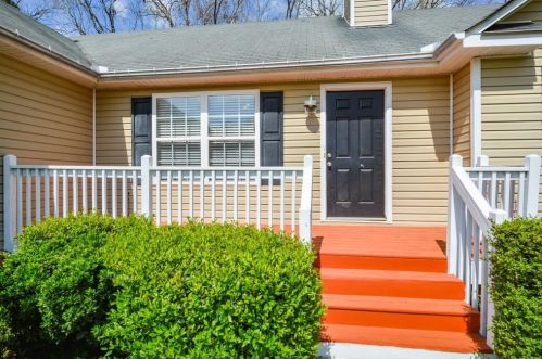 185 Whetstone Way, Villa Rica, GA 30180-6941
