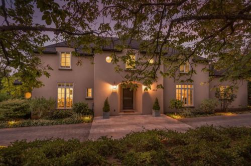 950 Baileyana Rd, Burlingame, CA 94010-6108