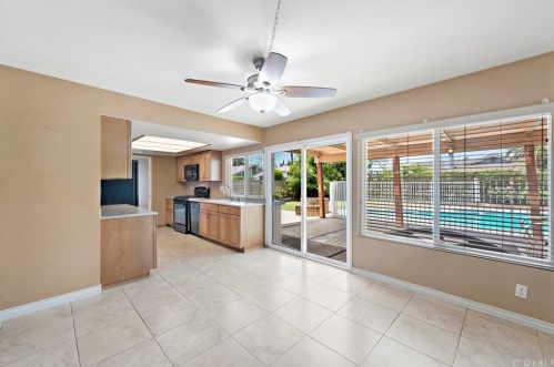 7301 Paseo Laredo, Anaheim CA  92808-1053 exterior