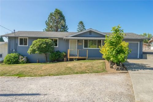 5849 Birch Dr, Ferndale, WA 98248-9248