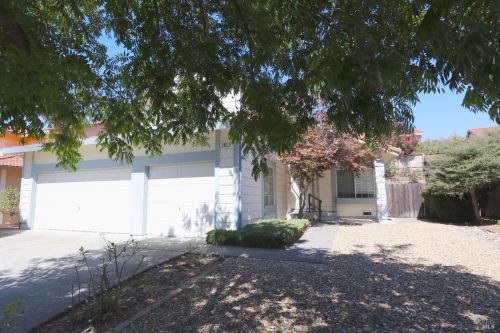 782 Miramonte St, Windsor, CA 95492-7909