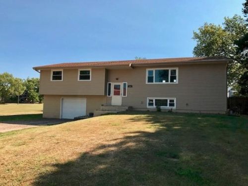 304 Walnut St, Lebanon, KS 66952-5508