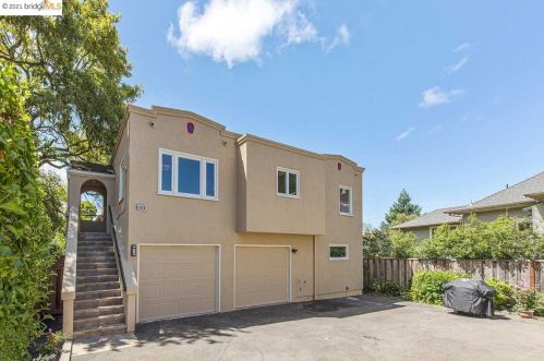 2020 Prince St, Berkeley, CA 94703-2519