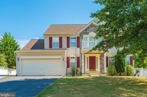 10 Pleasant Acres Dr, Graceham, MD 21788-1731