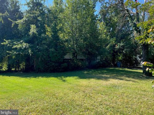 7233 Vellex Ln, Annandale, VA 22003-6029