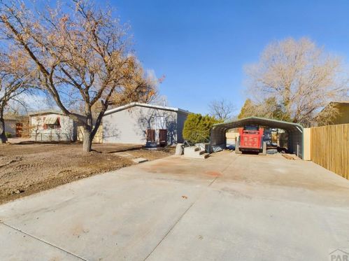 245 Byrd Dr, Pueblo, CO 81007-3006