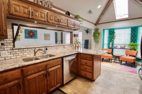 4020 Virginia Pne Dr, Carrollton TX 75007-1050 exterior