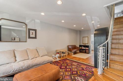 1206 Emily St, Philadelphia, PA 19148-5507