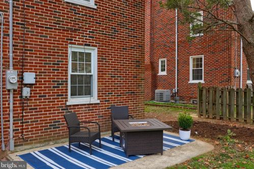 975 Salisbury Ct, Lancaster PA  17601-5163 exterior