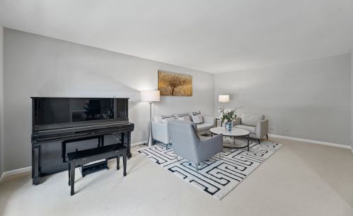 321 Burr Oak Ave, Bannockburn IL  60015-4720 exterior