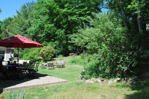 5 Teakwood Ct, Warwick, RI 02818-2118