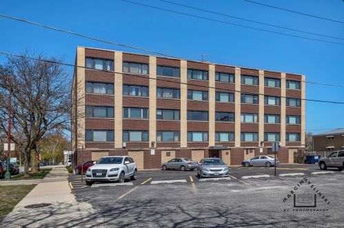 5915 Gunnison St, Chicago IL  60630-3173 exterior