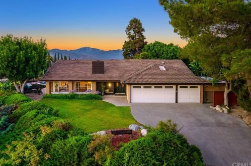 654 Rancho Simi Dr, Covina, CA 91724-3358