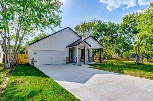 502 Carroll St, Morgans Point, TX 77571-5610