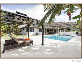 192 Hind Dr, Honolulu, HI 96821-1960