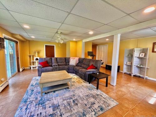 23 Birchwood Dr, Killingly CT  06241-2200 exterior