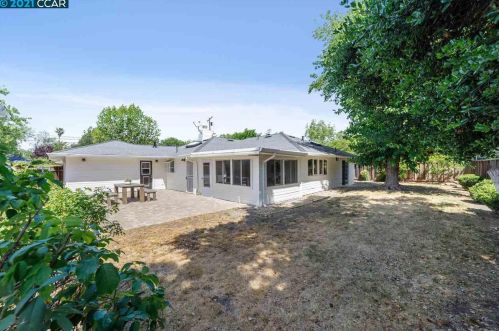 1925 Alvina Dr, Concord CA  94523-2801 exterior