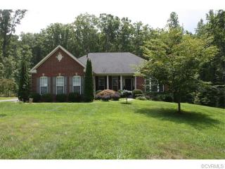697 Reedy Creek Rd, Louisa, VA 23093-2561