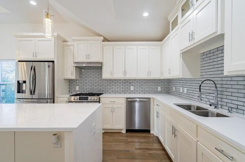 1522 Arizona Ave, Dallas TX  75216-1408 exterior