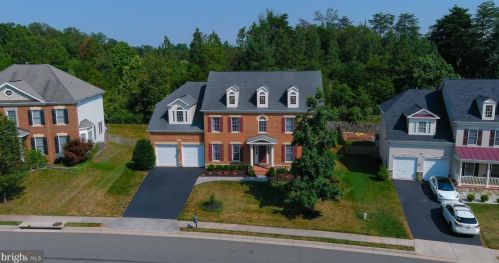 1830 Woods Edge Dr, Leesburg, VA 20176-6619