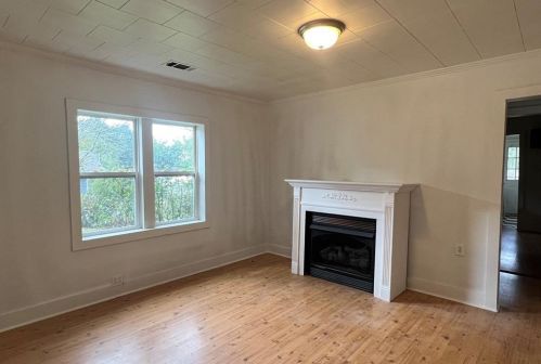 267 College St, Fairmount, GA 30139-3211