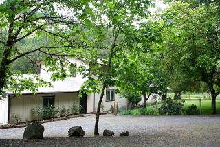 581 Gudrun Dr, Glide, OR 97443-9749