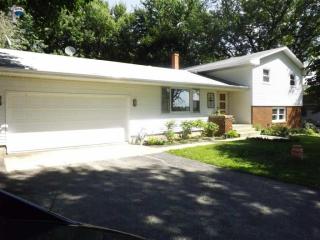 4369 Town Hall Rd, Belvidere, IL 61008-7511