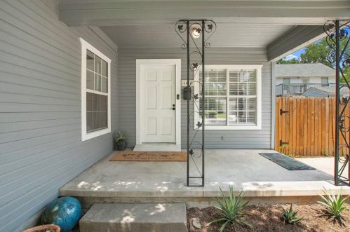 6458 Lindell Ave, Fort Worth TX  76116-4318 exterior