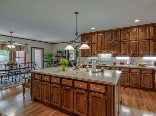 1216 Mill Creek Ln, Stockbridge GA  30281-4879 exterior