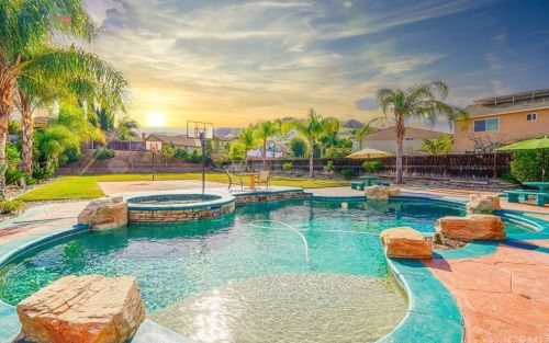 11440 Arizona Ave, Riverside CA  92503-8811 exterior