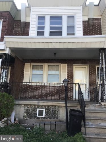 4760 C St, Philadelphia, PA 19120-4514