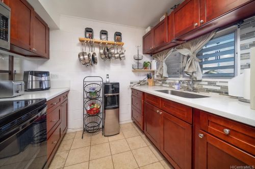 92-695 Makakilo Dr, Kapolei, HI 96707-1570