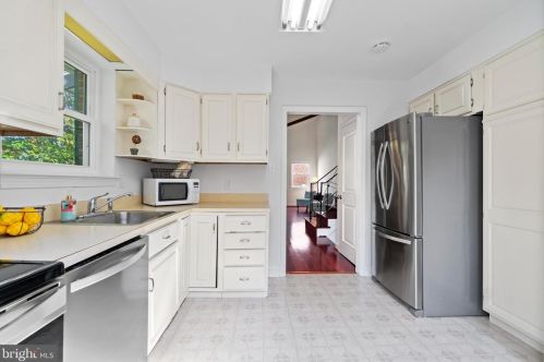 10111 Renfrew Rd, Silver Spring MD 20901-2015 exterior