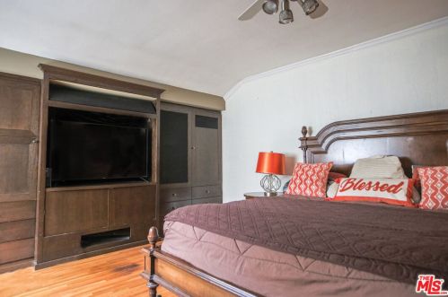 1463 Beaudry Blvd, Glendale CA  91208-1707 exterior