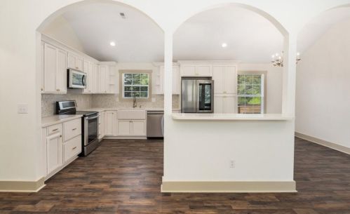 6463 Paula Ct, Rex, GA 30273-1636