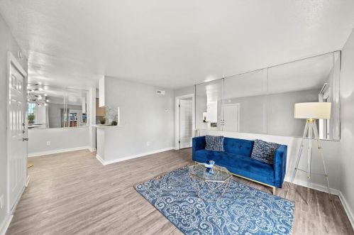 3520 Nasa Pkwy, Taylor Lake Village TX  77586-6405 exterior