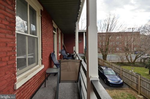 113 Walnut St, Lancaster PA  17602-2451 exterior