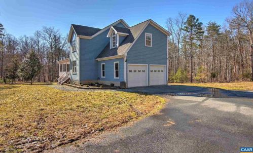 5607 Thomas Jefferson Pkwy, Bybee, VA 22963-4379