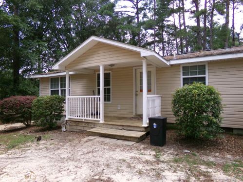 29 Friendship Church Rd, Twin City, GA 30471-3734