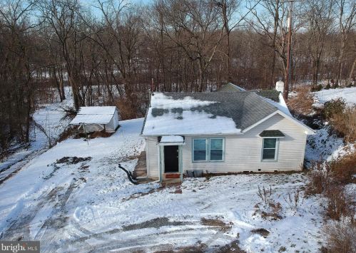 1750 Douglas Dr, Carlisle, PA 17013-4606