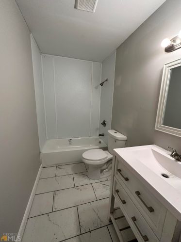 2916 Handy Dr, Atlanta GA  30318-7239 exterior