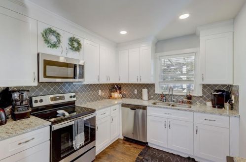 764 San Fernando Dr, Smyrna GA  30080-1435 exterior