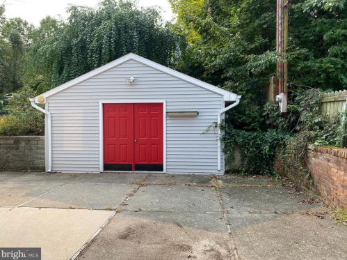 1407 Mahantongo St, Primrose PA 17901-3307 exterior