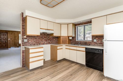 5652 Lansing Ct, Englewood CO 80111-4112 exterior