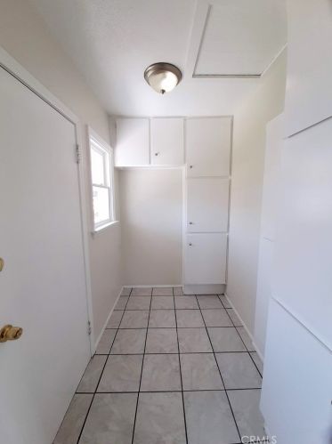 525 East St, Anaheim CA  92805-4835 exterior
